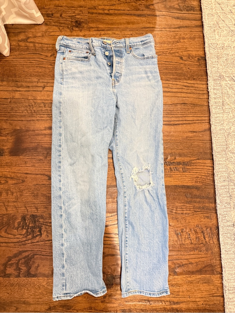 Levi's Light Blue Wedgie Straight Straight-Leg Jeans with Knee Rip